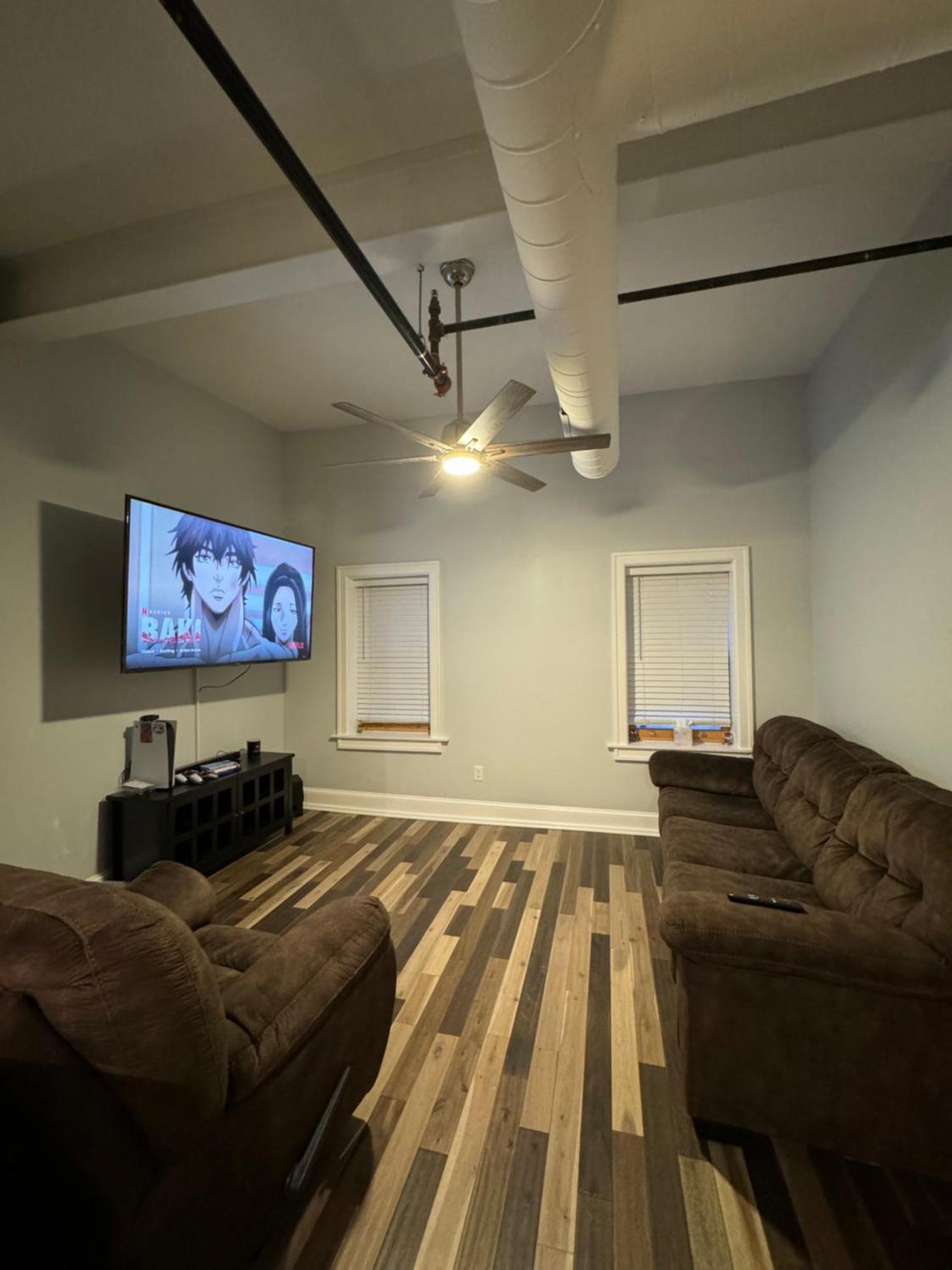 Luxury Downtown 1bd *